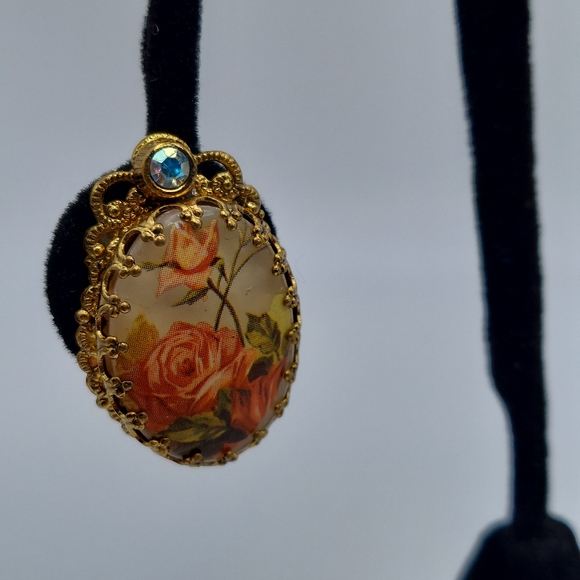 Vintage  W. Germany Handpaint Floral ClipOn Earrings w/ Rhinestone, GC. - Picture 14 of 16